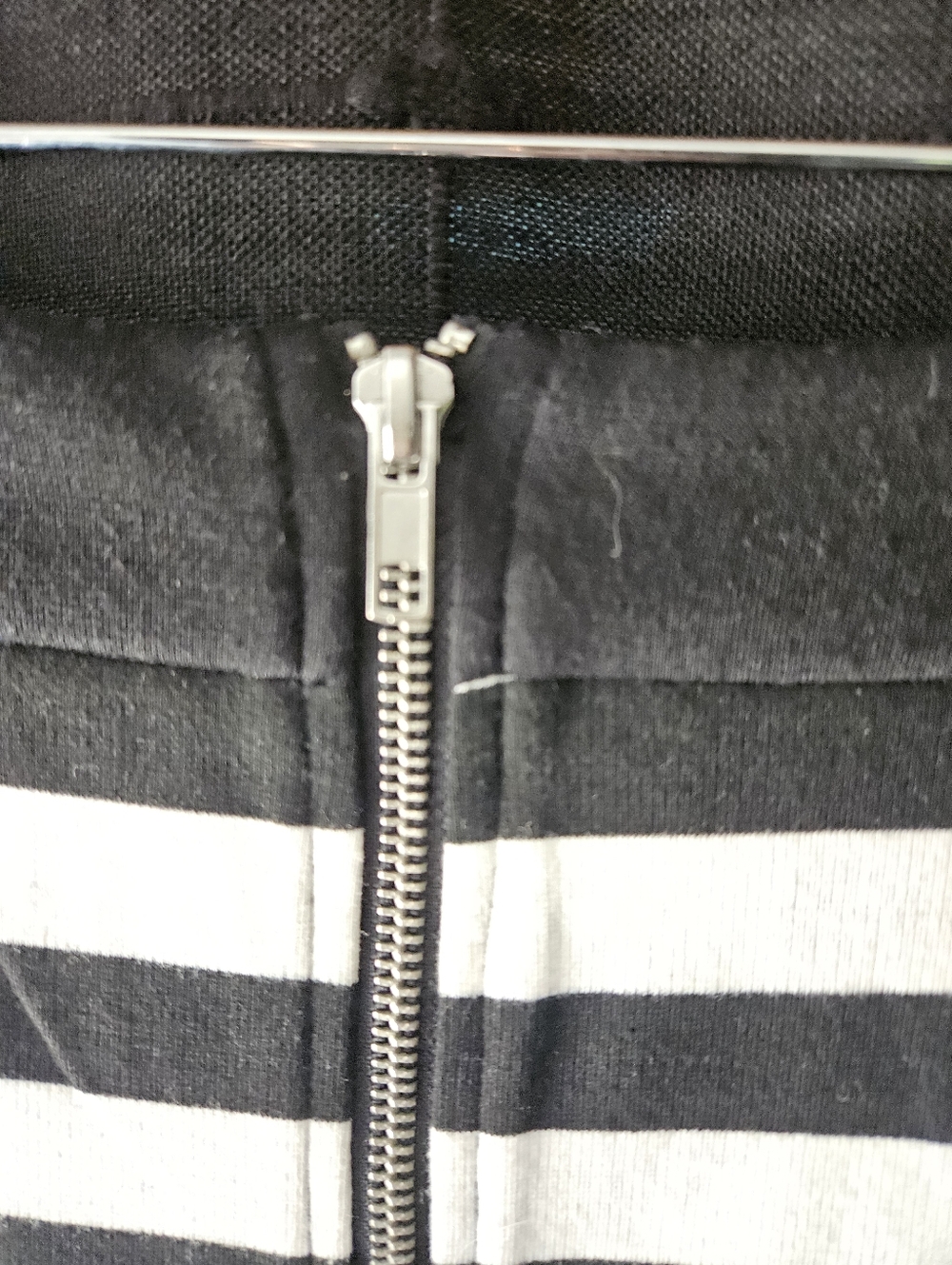 MUSTARD SEED Black & White Striped Maxi Pencil Skirt - Full Zip Front - Small - Picture 5 of 7